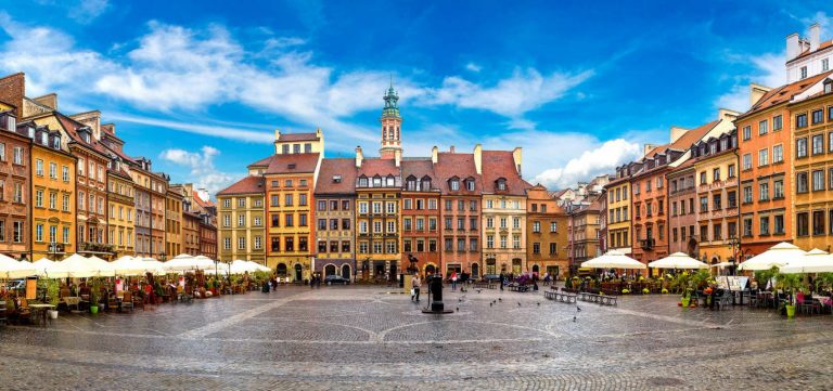 Warsaw Old Town Market Aquare
