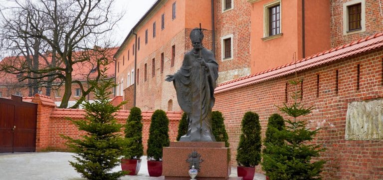 Monument to the pope John Paul 2 in Krakow