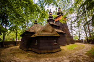 Tserkva of St.James the Less in Powroznik